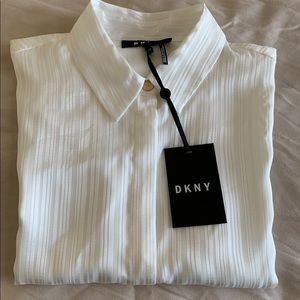 DKNY top